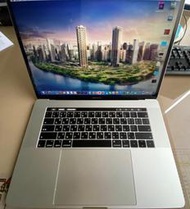 導演的MACBOOK PRO i9 512G 15吋螢幕 2019年