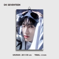 Walldecor DK Seventeen Wall Display