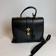 LV 黑鎖頭翻蓋側肩包