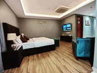 Where Luxury City Living Reaches New Heights Gold Crest by HBA