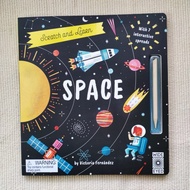 Scratch and Learn Space: With 7 interactive spreads (hardcover)