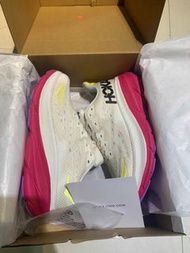 Hoka One One Clifton 9 跑步鞋 波鞋 女款 蛋酒色香檳白