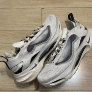 📣限時優惠！Nike Spark Flyknit 燕麥色跑鞋