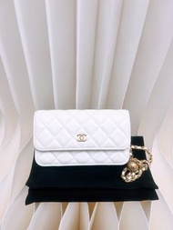 (尖沙咀門市💖) Chanel phone pouch/ mini woc wallet on chain 白色金球