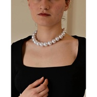Luxury Statement large pearl necklace