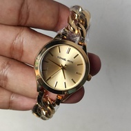 Sale Original Fossil Gold Ladies Chain Fashion Watch Actual Pic. U.S Grade Japan Quartz Movement Watch ( Hindi Kumukupas )