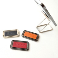 全機型支援 姓名刻印免費 手機 多功能吊環【壓印 義大利皮革】直播觀看對應 手機吊環 手機支架 男性 禮物 CE07M