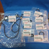 Suzuki GSXR 1000 K9 - L6 / GSXR1000 K5 - K8 head cover gasket + plug hole gasket + head cover bolt w