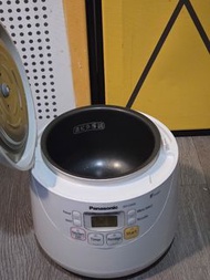 Panasonic  0.5L infrared Rice Cooker 遠紅外線電飯煲 SR-C05