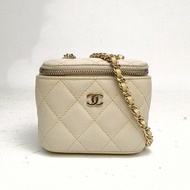 CHANEL 白色荔枝牛皮31開金扣方盒子化妝包無鏡子肩背包