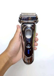 เครื่องโกนหนวดไฟฟ้า BRAUN Series 9 (มือสองสภาพใหม่)