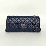 CHANEL 藍色羊皮20開銀扣CF季節款Eastwest長款法棍口蓋包肩背包