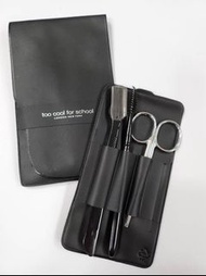 too cool for school 隨行修容組