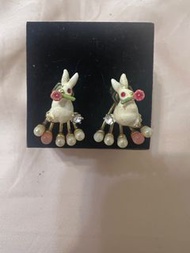 Les Nereides 兔與花朵珍珠耳環
