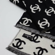 CHANEL 經典雙C雙面羊絨圍巾