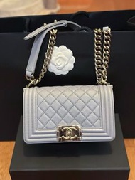 🇭🇰Chanel Boy Light grey 冰川灰牛皮 淡金扣