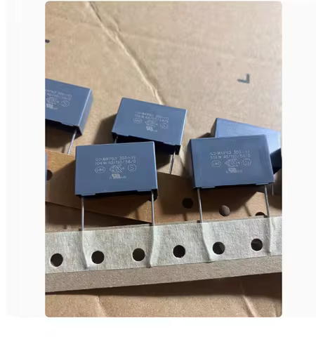 Film Capacitor MKP63 104M 104K 300V Y2 C43Q1104M9SC0 0.1UF 100N P22.5MM