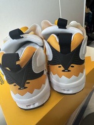 Reebok Pump Fury ..蛋黃哥 38.5