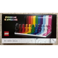 40516 Lego Brand Store Everyone is Awesome