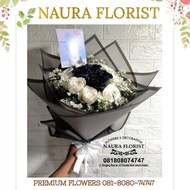 Buket bunga premium/mawar hitam/mawar putih/bucket wisuda/mawar asli 1