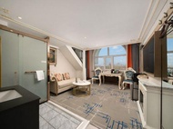 JJ HOTEL