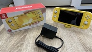 Nintendo Switch Lite 主機 [台灣公司貨] -黃色，附原廠旅充加送底座(可充電)，限古亭捷運站自取驗機