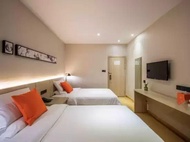 Yizhi holiday Chain Hotel