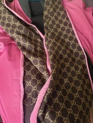 Gucci 頸巾