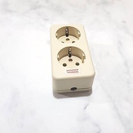 UTICON 2-HOLE PLUG OUTLET extension plug
