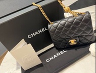 全新 Chanel 黑色金球 垂蓋手袋