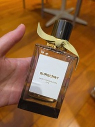 Burberry山楂花香水