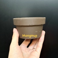 [Size 9x5cm] 1 terracotta pot with black rim