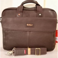 KICKERS GENERA LEATHER MESSENGER BAG