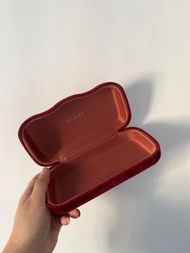 Gucci 紅絲絨眼鏡盒