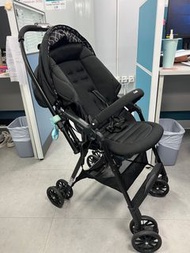 Combi 嬰兒手推車