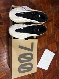 Yeezy 700 V3 Azael 波鞋