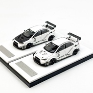 404error 1: 64 Mitsubishi EVO X Varis Pearl White Carbon Cover Resin Car Model Collection