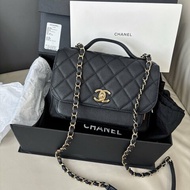 閒置新 香奈兒/Chanel 黑金Affinity郵差包
