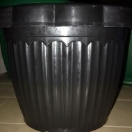 Black Big Round Pots perfect for indoor and outdoor plants (9"x11")