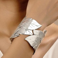 Silver Color Leaf Shape Cuff Bangle For Women Gold Color Leaves Hinge Bangle Vintage Girls Party Jewelry Street Wear Accessories