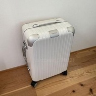 Rimowa Hybrid Cabin 21吋手提登机箱