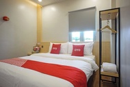 OYO 92956 Travelbiz Hotel