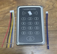 เครื่องทาบบัตรประตูคีย์การ์ด RFID 125 KHz ใช้ การ์ด และ ระหัส กด เข้า-ออก