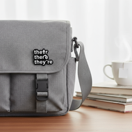 Alphabet Pin Badge Brooch - Enamel Fashion Jewelry Gift for Friends  Pin Lencana Abjad - Perhiasan F