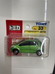 Tomica Vitz Yaris No.33