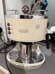 De'Longhi 復古系列半自動咖啡機 (連包裝盒)