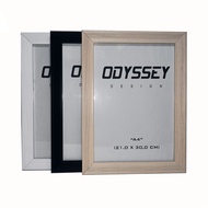 / Frame Minimalist A4 Line Frame (21x30) Wood Grain