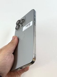Apple 15 pro max 256gb 機身靚電池健康100原廠保養至下年一月