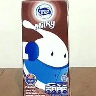 Frisian Flag Milk UHT Zuzhu Milky Chocolate 180ml