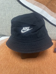 Nike 漁夫帽
